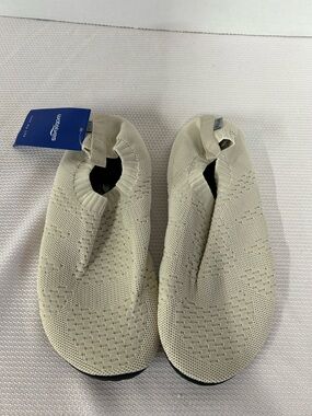 Women's Athletic Knit Slip-On Shoes - Cream